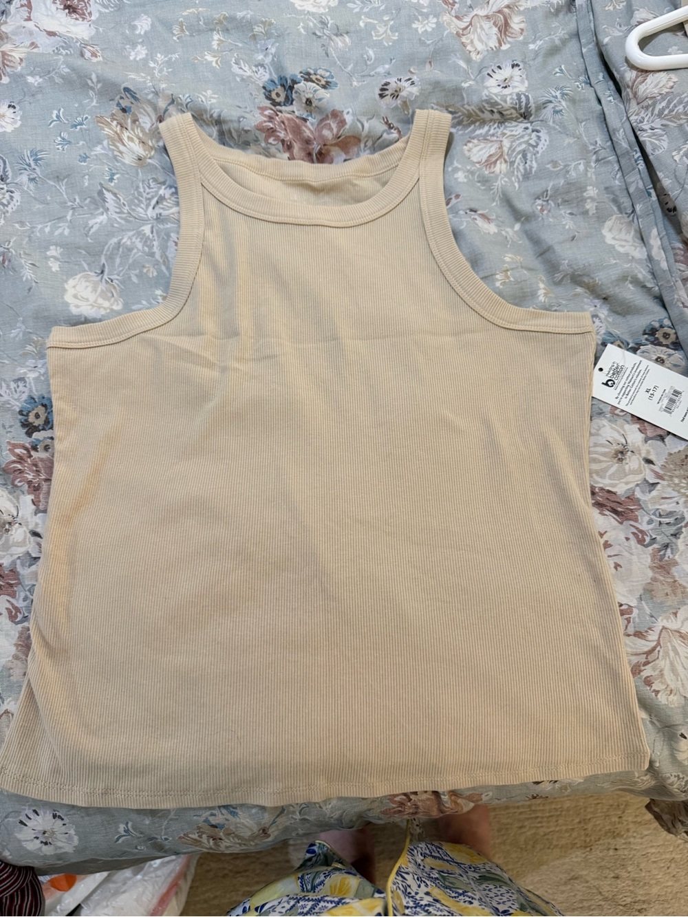 No boundaries tank